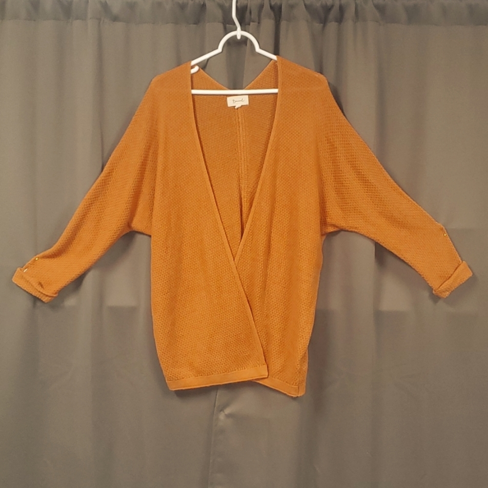 BE COOL M/L SWEATER MUSTARD